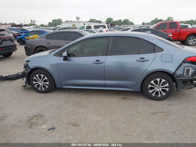 Toyota Corolla Hybrid Le 2022 JTDEAMDE0NJ048650 Image 15