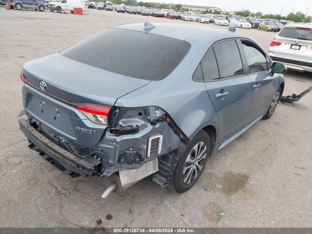 Toyota Corolla Hybrid Le 2022 JTDEAMDE0NJ048650 Image 4
