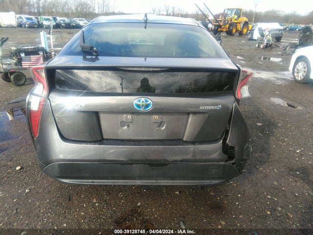 Toyota Prius Three 2016 JTDKARFU0G3514802 Image 16