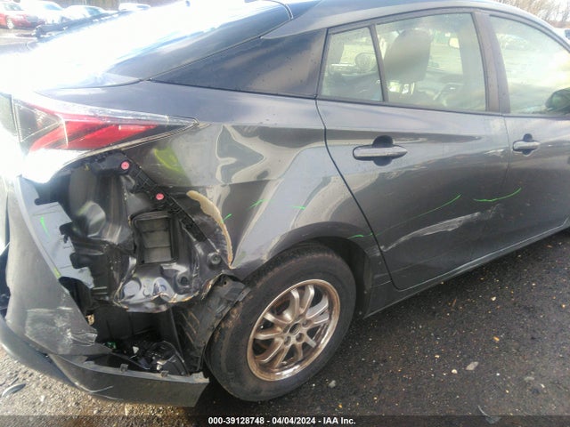 Toyota Prius Three 2016 JTDKARFU0G3514802 Image 6