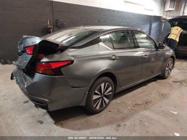 1N4BL4DW8LC154339 Nissan Altima Sv Intelligent Awd