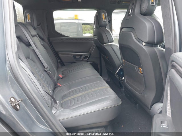 Rivian R1t Launch Edition 2022 7FCTGAAL0NN001984 Image 8