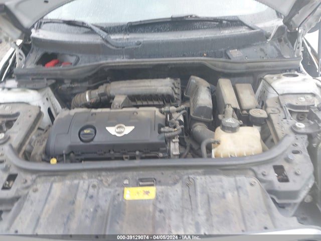 2011 MINI COOPER COUNTRYMAN WMWZB3C5XBWM01451 Photo 9