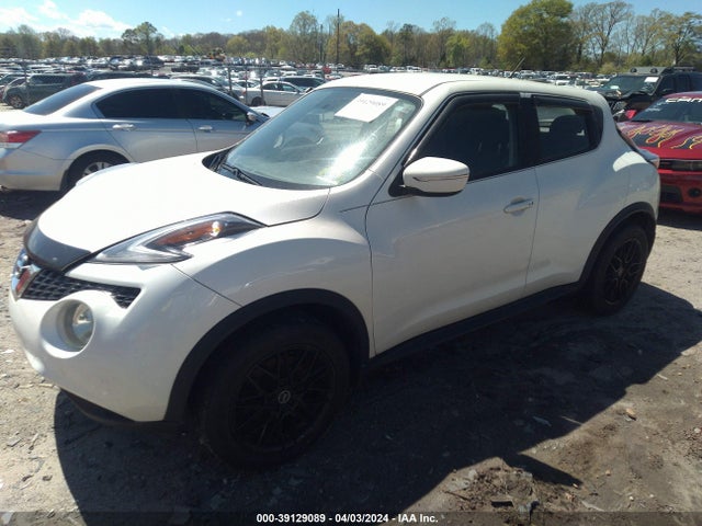 Nissan JUKE S 2015 JN8AF5MV8FT564237 Image 2