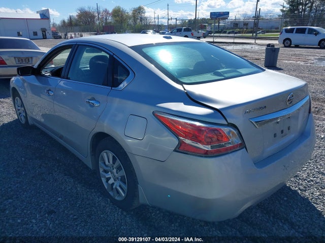 Nissan Altima 2.5 S 2015 1N4AL3AP2FN346612 Image 3