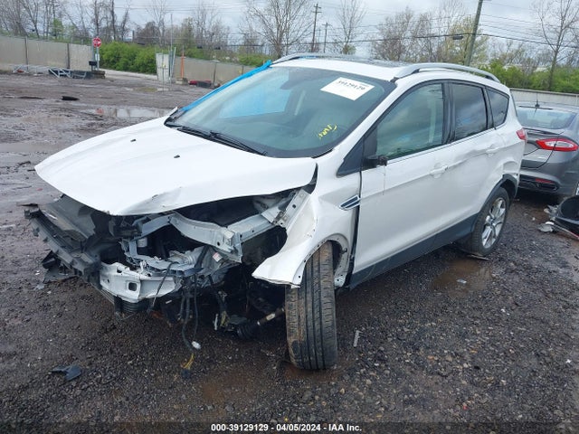Ford Escape Titanium 2015 1FMCU9J98FUB87262 Image 2