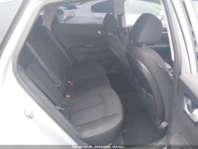 KIA Optima Lx 2017 5XXGT4L30HG122841 Image 8