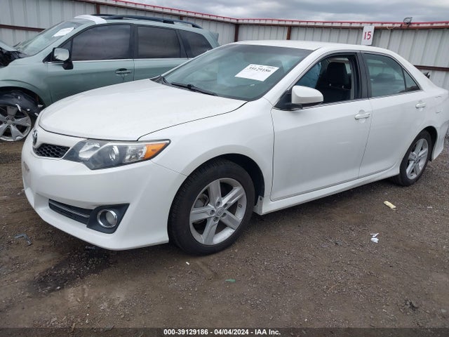 Toyota CAMRY SE 2014 4T1BF1FK8EU816973 Image 2