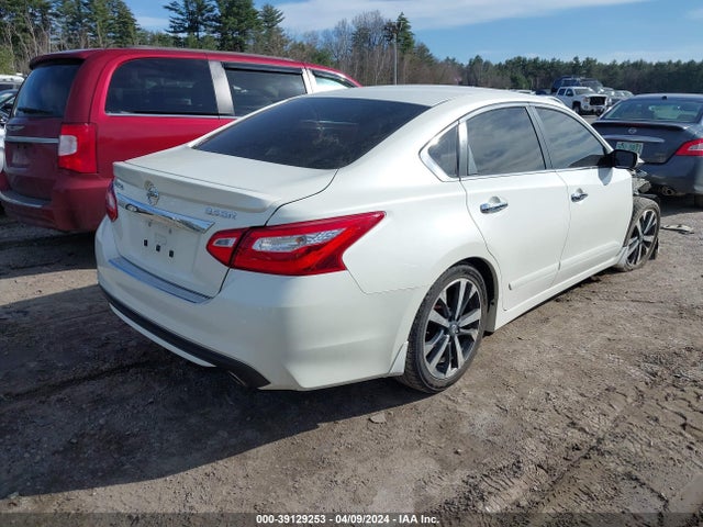 1N4BL3AP6GC256638 Nissan Altima 3.5 Sr