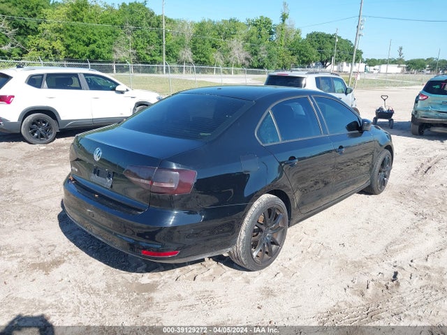3VW1K7AJ8FM353118 Volkswagen Jetta 2.0l S