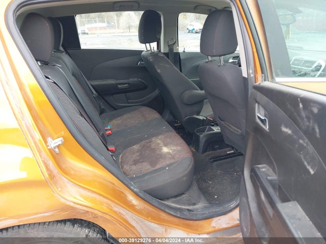 Chevrolet Sonic Lt Auto 2018 1G1JD6SB3J4140900 Image 8