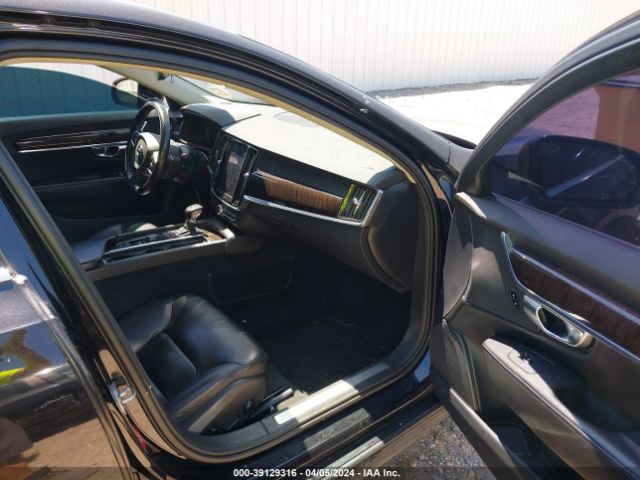 LVY102AK3KP084270 Volvo S90 T5 Momentum