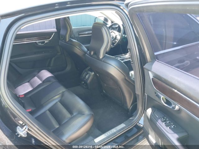 LVY102AK3KP084270 Volvo S90 T5 Momentum