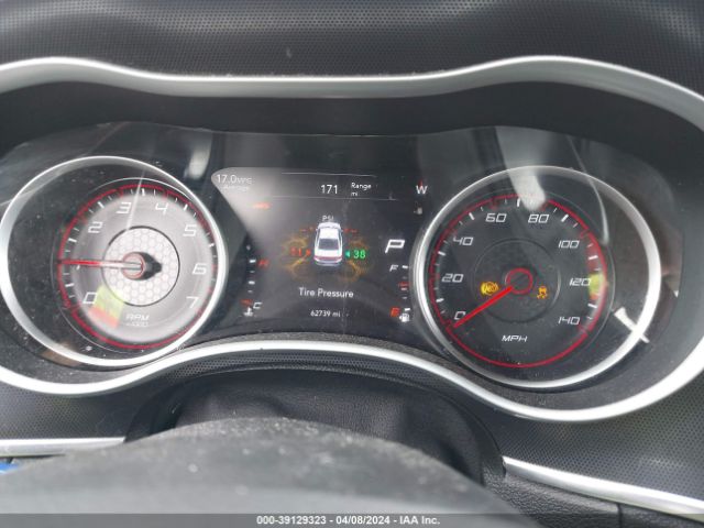 2C3CDXJG7FH920139 Dodge Charger Sxt