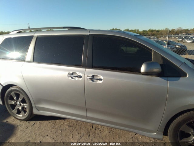 Toyota Sienna Se 8 Passenger 2017 5TDXZ3DC3HS897186 Image 13