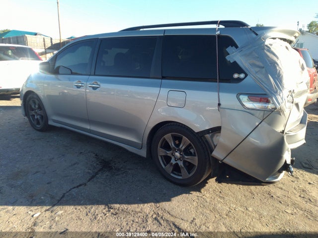 Toyota Sienna Se 8 Passenger 2017 5TDXZ3DC3HS897186 Image 3
