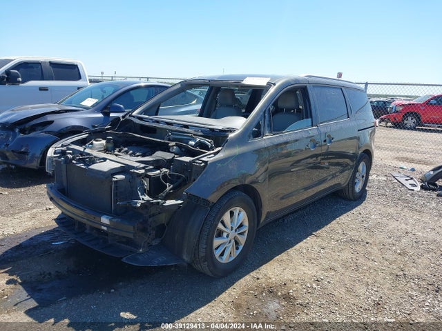 KIA SEDONA LX 2015 KNDMB5C17F6060456 Image 2