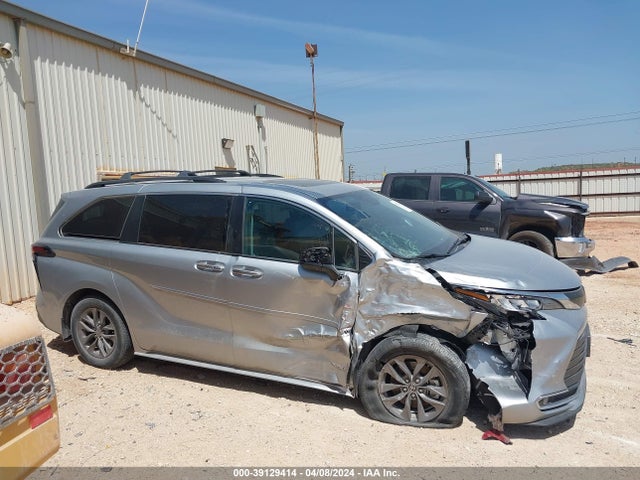 Toyota SIENNA XLE 2021 5TDYRKEC0MS067515 Image 14