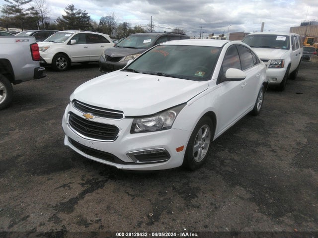 Chevrolet Cruze 1lt Auto 2015 1G1PC5SB3F7233333 Image 2