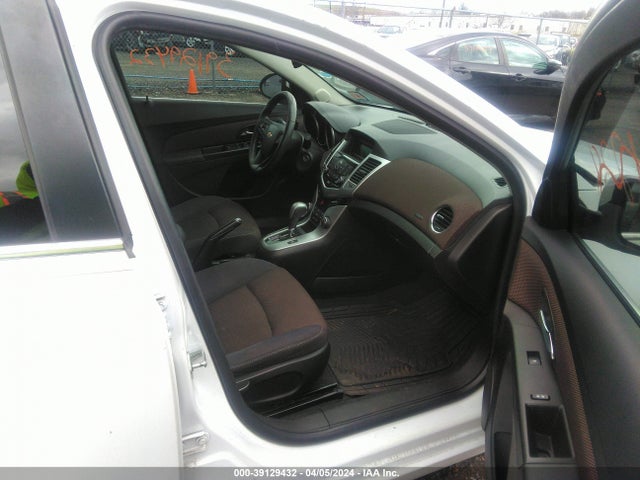 Chevrolet Cruze 1lt Auto 2015 1G1PC5SB3F7233333 Image 5