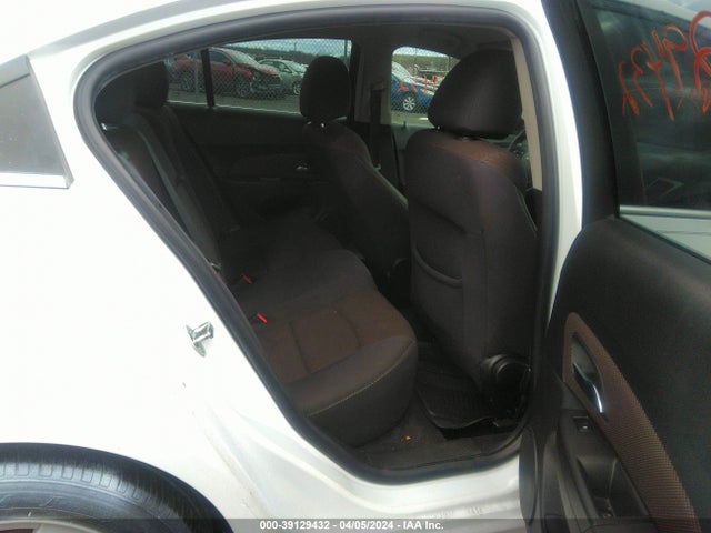 Chevrolet Cruze 1lt Auto 2015 1G1PC5SB3F7233333 Image 8