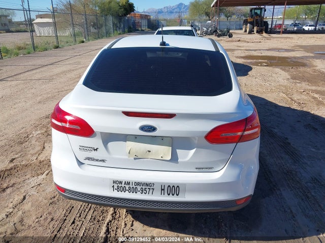 Ford FOCUS S 2016 1FADP3E27GL214247 Image 15