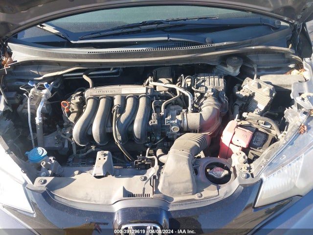 Honda FIT LX 2015 3HGGK5H57FM772749 Image 10
