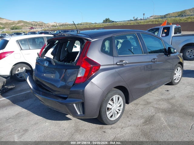 Honda FIT LX 2015 3HGGK5H57FM772749 Image 4