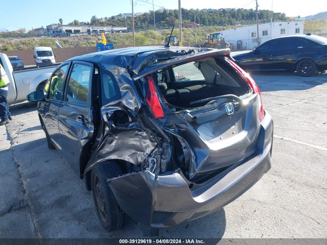 Honda FIT LX 2015 3HGGK5H57FM772749 Image 6