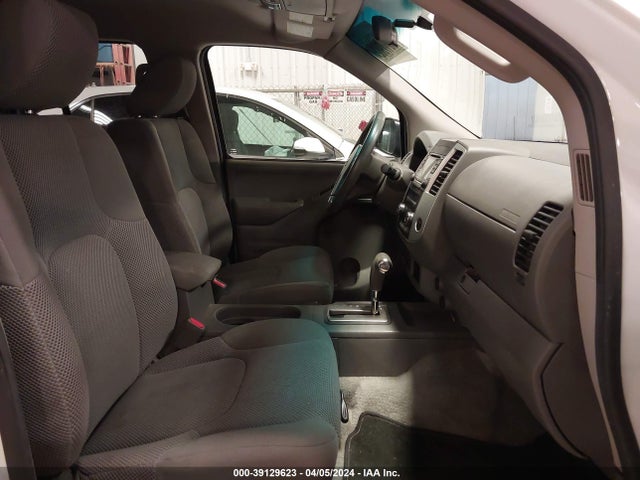 Nissan Frontier Sv 2017 1N6AD0EV8HN748200 Image 5