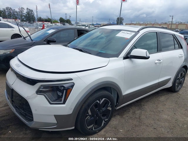 KIA Niro Ev Wave 2023 KNDCT3L18P5015482 Image 2