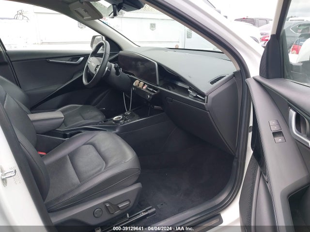 KIA Niro Ev Wave 2023 KNDCT3L18P5015482 Image 5