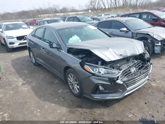 Hyundai SONATA SE 2019 5NPE24AFXKH811319 Image 1