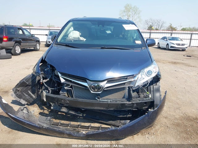 Toyota SIENNA XLE 2020 5TDYZ3DCXLS042899 Image 13