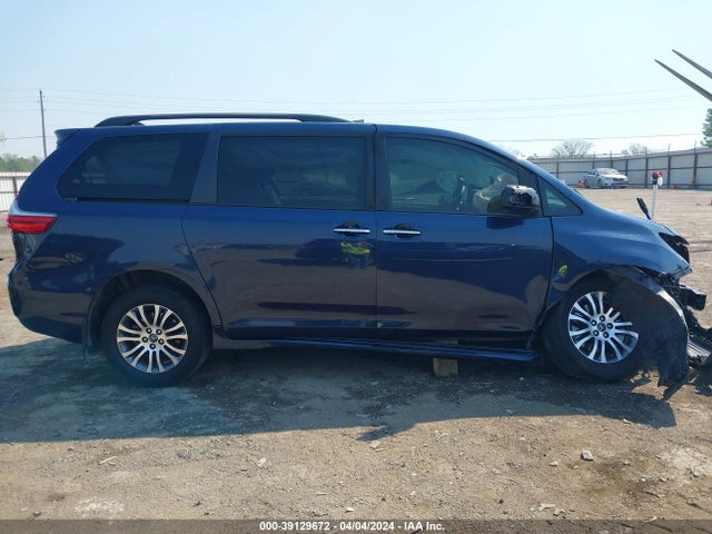 Toyota SIENNA XLE 2020 5TDYZ3DCXLS042899 Image 14