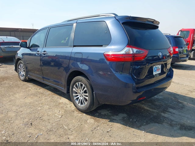 Toyota SIENNA XLE 2020 5TDYZ3DCXLS042899 Image 3