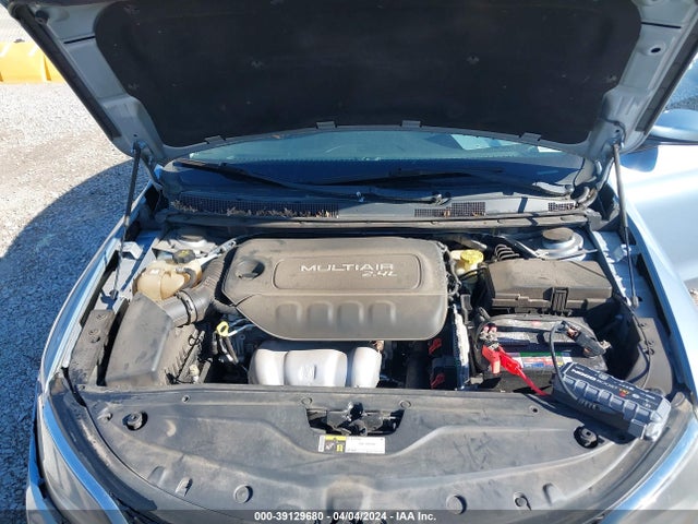 Chrysler 200 Limited 2015 1C3CCCAB1FN720168 Image 10