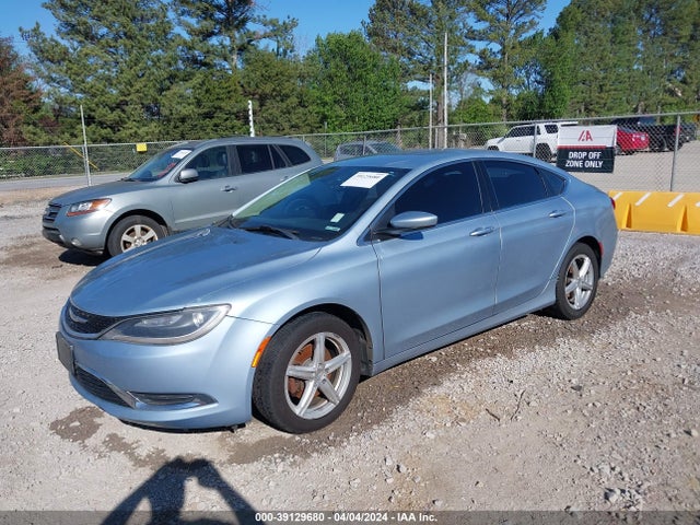 Chrysler 200 Limited 2015 1C3CCCAB1FN720168 Image 2