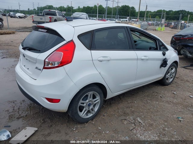Ford FIESTA SE 2019 3FADP4EJ9KM103512 Image 4
