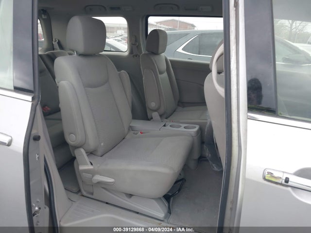 Nissan QUEST S 2015 JN8AE2KP9F9125874 Image 8