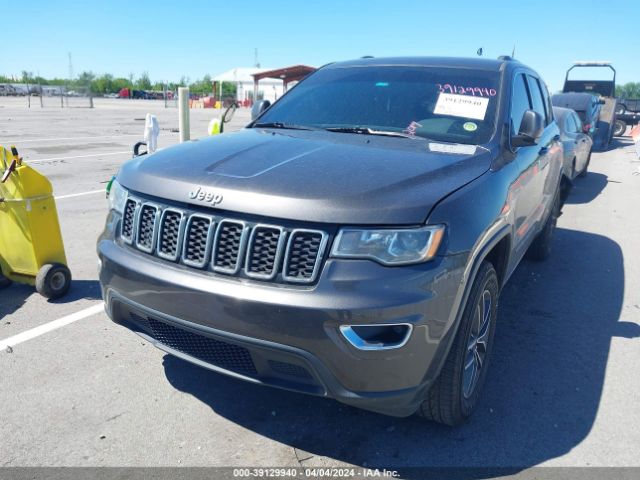1C4RJEAG1KC792254 Jeep Grand Cherokee Laredo E 4x2
