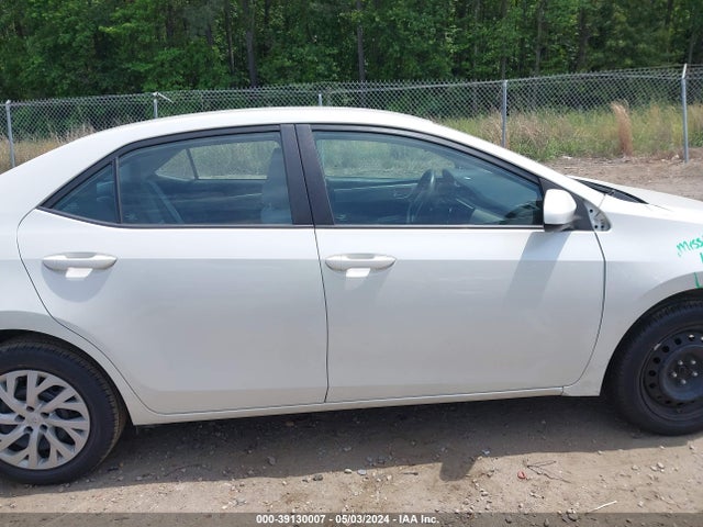 Toyota COROLLA LE 2017 5YFBURHE4HP578265 Image 14