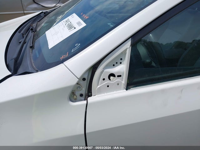 Toyota COROLLA LE 2017 5YFBURHE4HP578265 Image 18