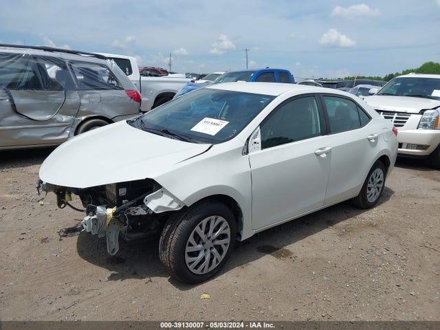 Toyota COROLLA LE 2017 5YFBURHE4HP578265 Image 2