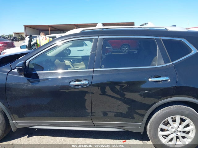 Nissan ROGUE SV 2017 JN8AT2MT3HW146367 Image 14