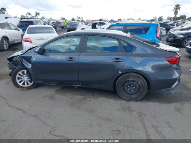 3KPF24AD3NE441231 KIA FORTE FE