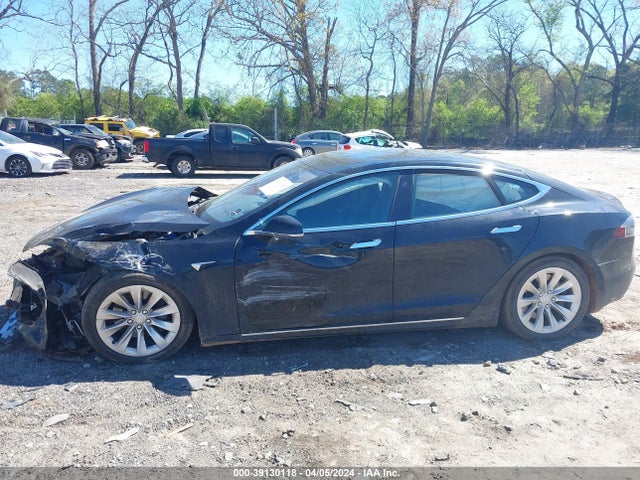 5YJSA1E20JF284819 Tesla Model S 100d/75d/p100d