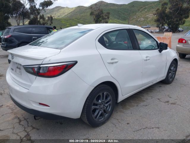 3MYDLBYV1KY510839 Toyota YARIS LE
