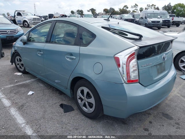 Toyota Prius Three 2015 JTDKN3DU3F1900676 Image 3