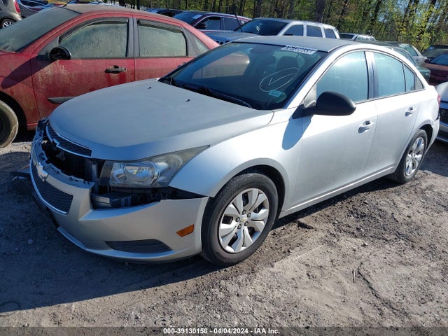Chevrolet Cruze Ls Auto 2014 1G1PA5SG1E7168224 Image 2